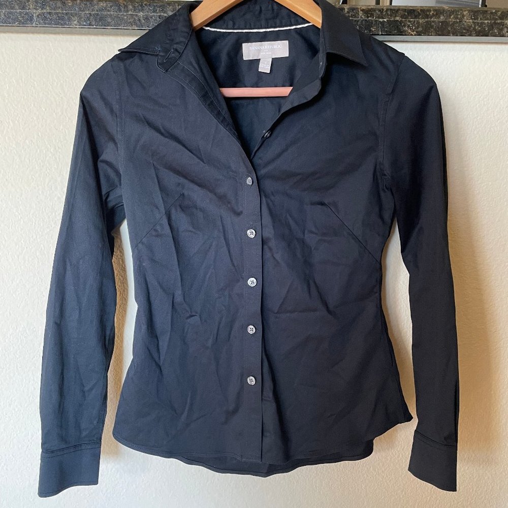 Banana Republic Petite Black Button Down Long Sleeve Shirt